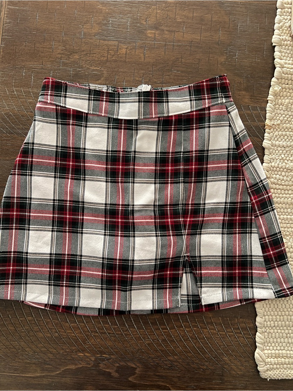 Hollister Red, Black & White Plaid Mini Skirt